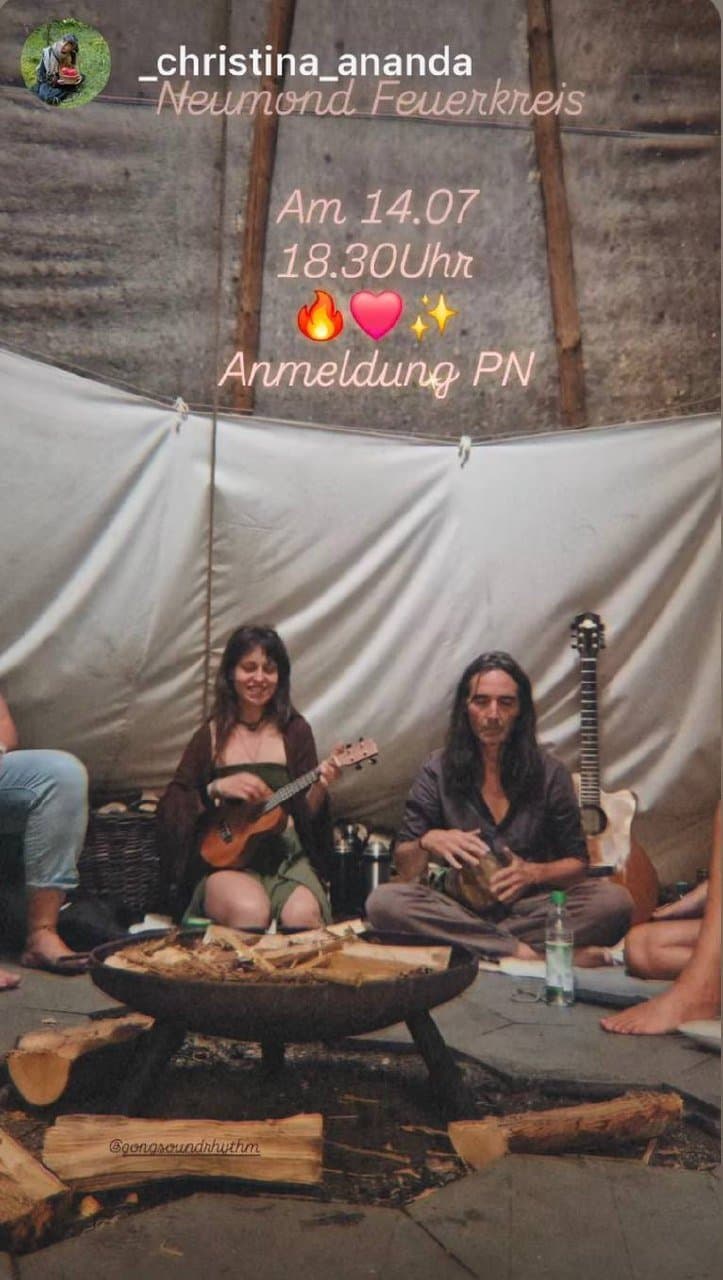 SINGING CIRCLE im Tipi