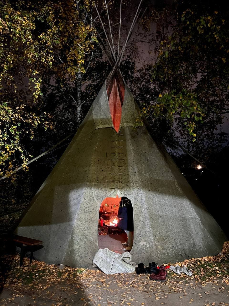 Tipi Feuerkreis zum Neumond
